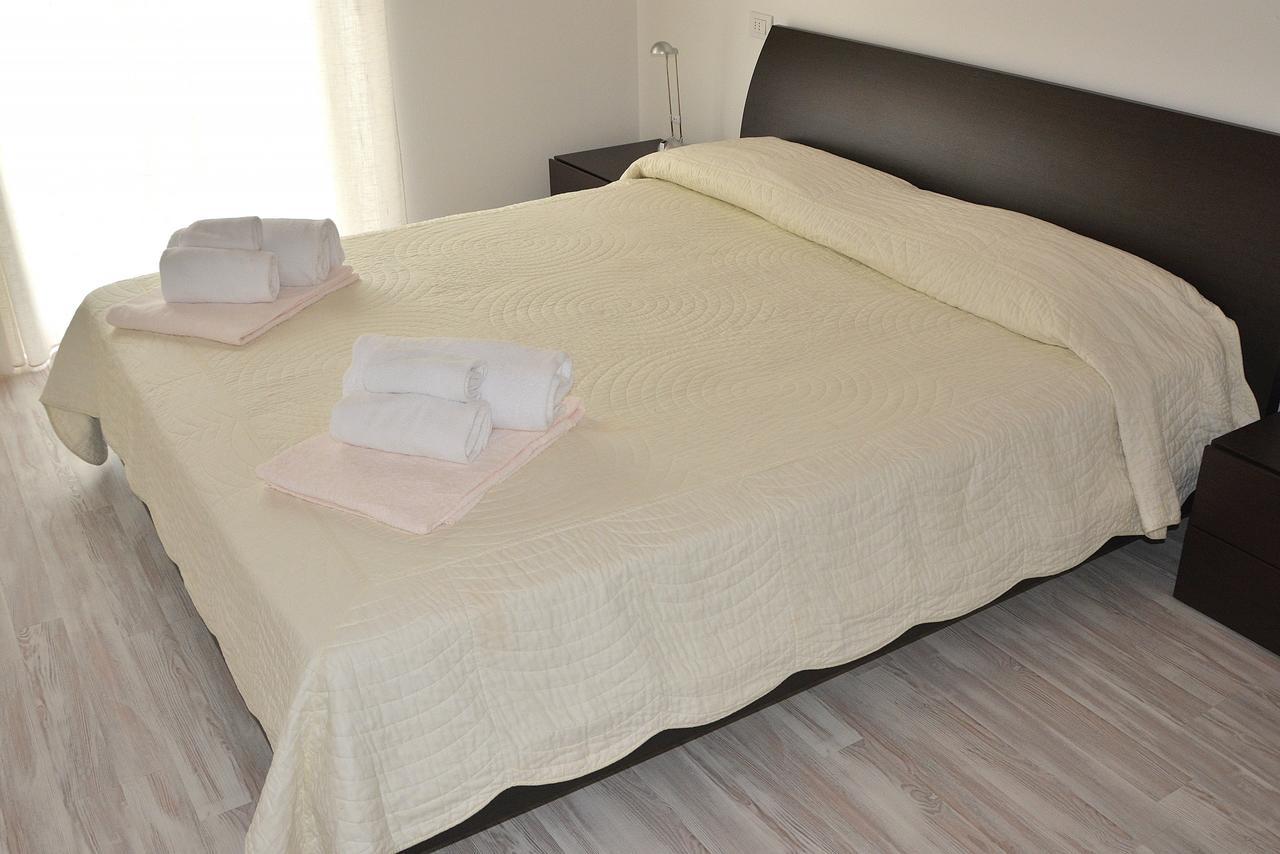 Residenza alle Torri Torri Del Benaco Esterno foto
