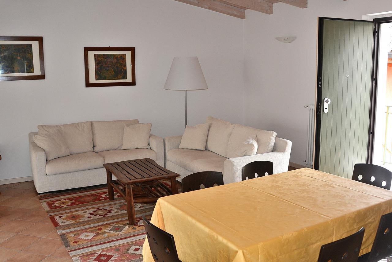 Residenza alle Torri Torri Del Benaco Esterno foto