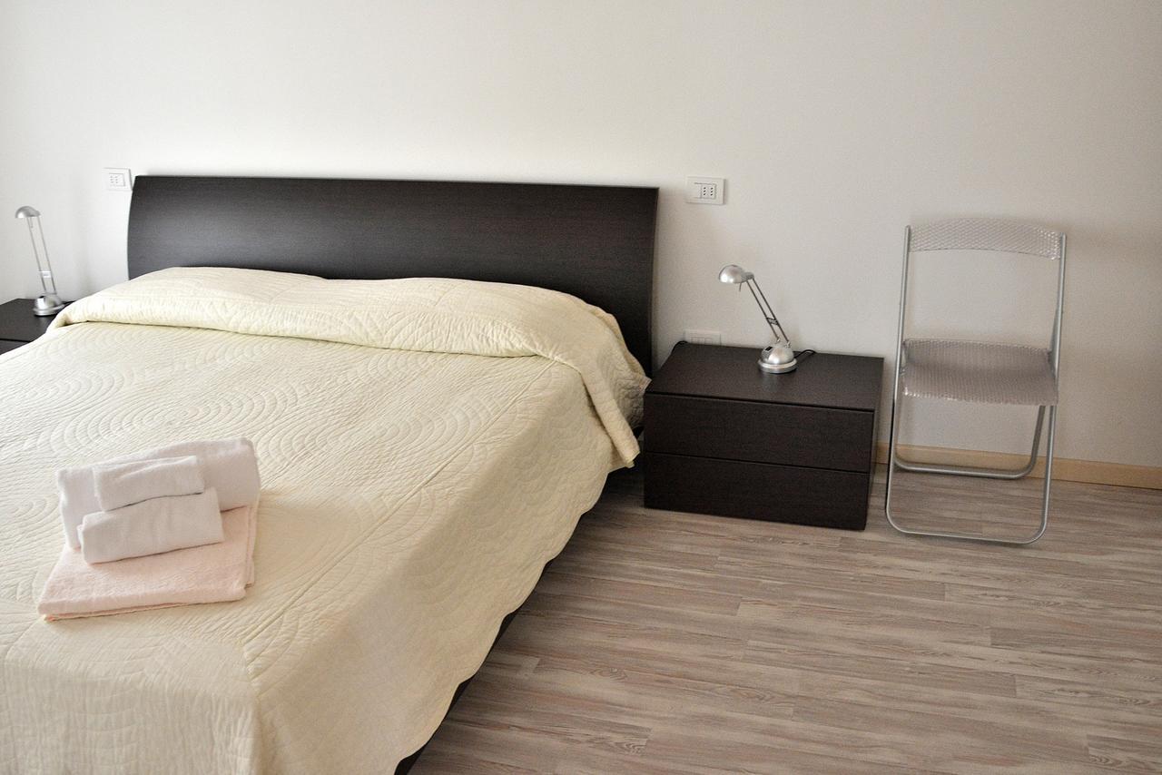 Residenza alle Torri Torri Del Benaco Esterno foto